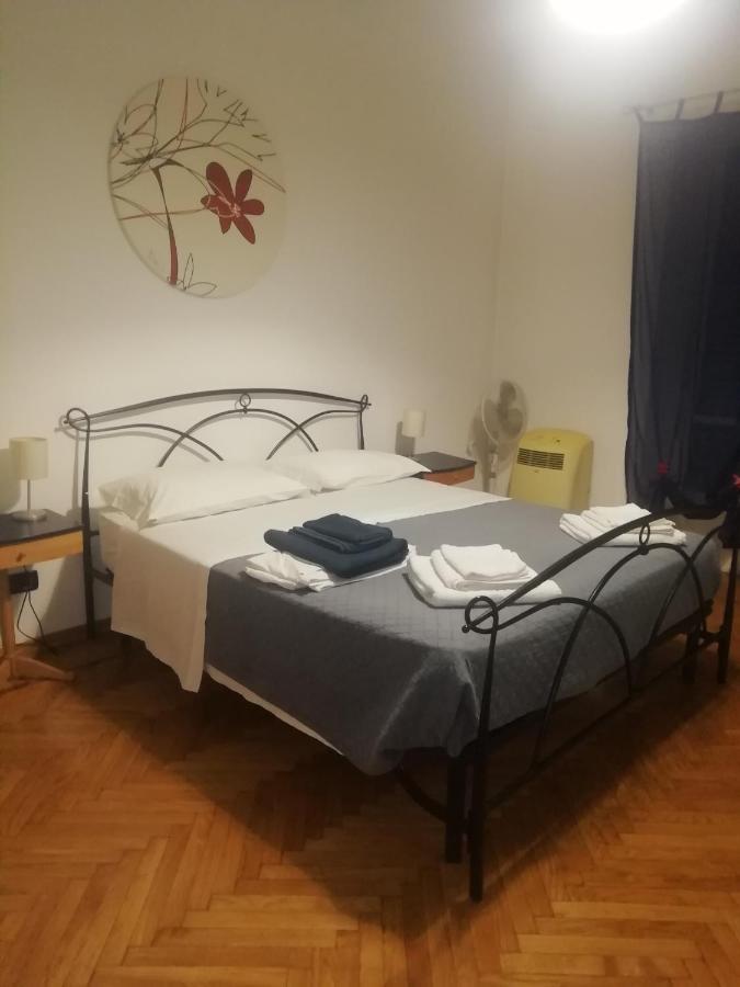 Ferienwohnung A Casa Di Isotta Turin Exterior foto